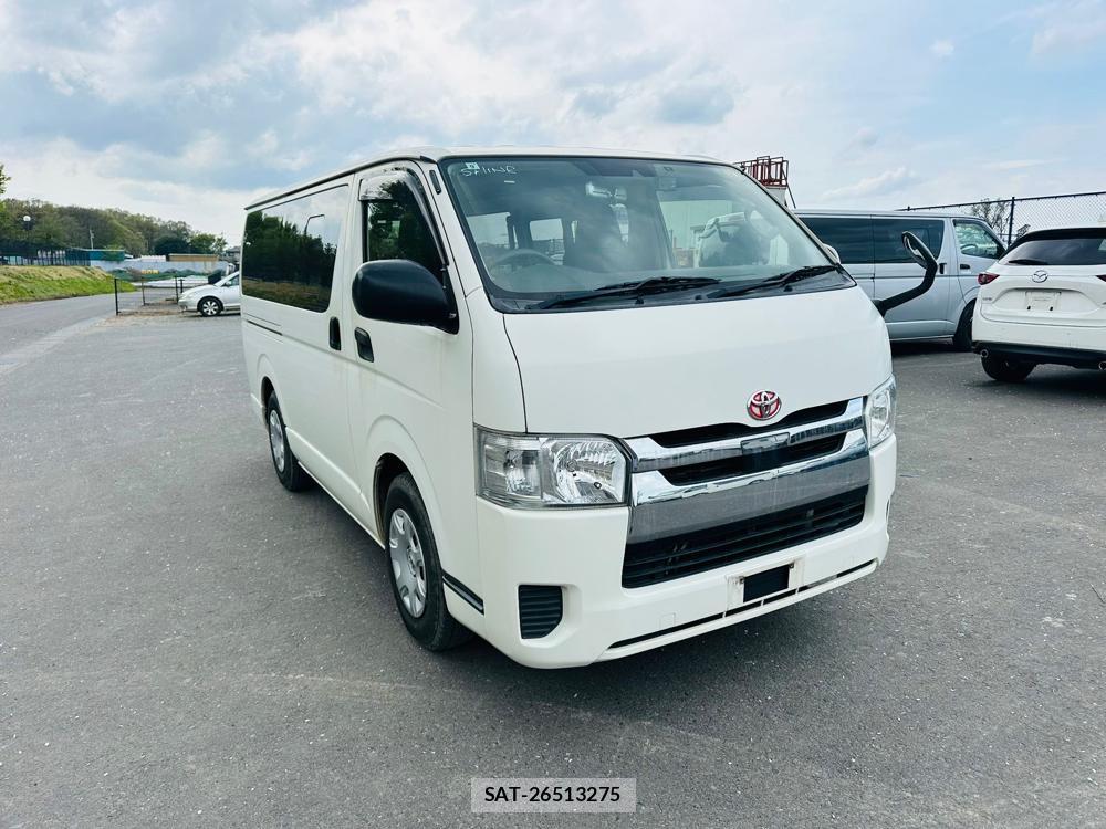 TOYOTA HIACE 2019